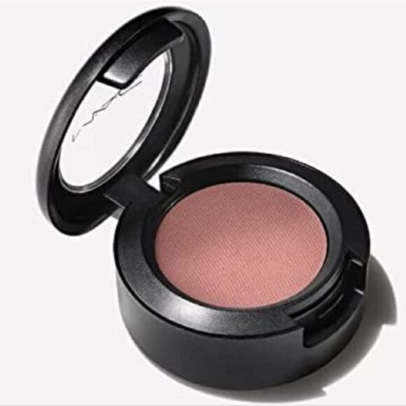 MAC Eyeshadow in Finjan (Matte Mauve Brown) - Picture 2 of 15